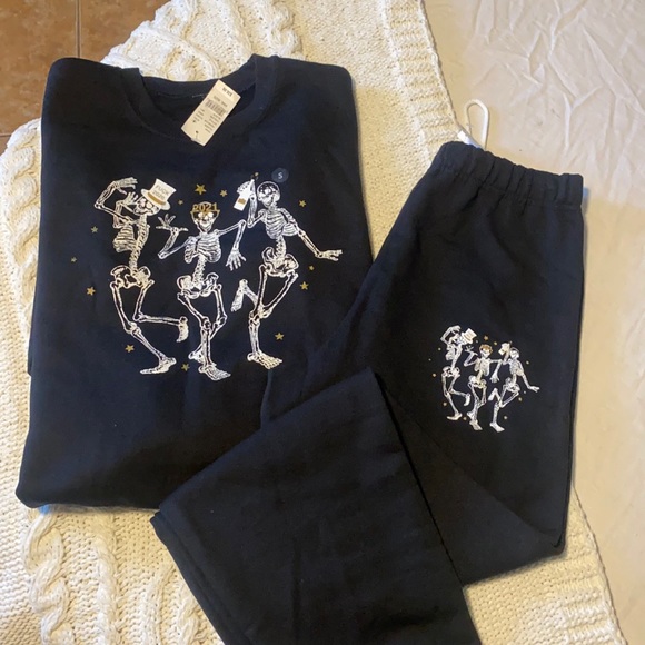 PacSun Pants - Pacsun sweat suit